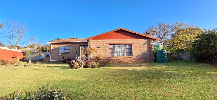 3 Bedroom Property for Sale in Albertinia Western Cape